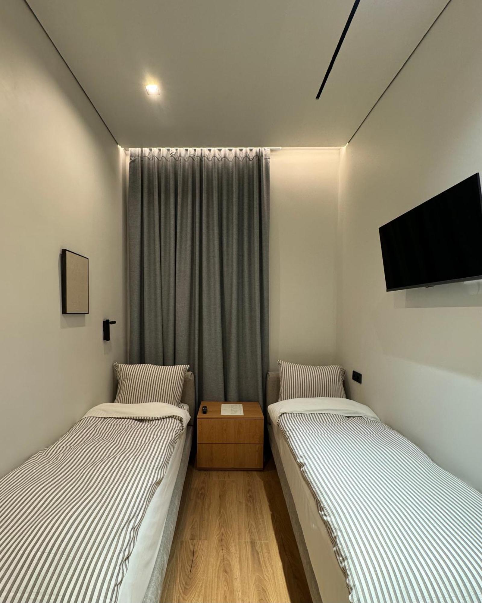 Mosh Mosh Boutique Hotel Alma-Ata Exteriör bild