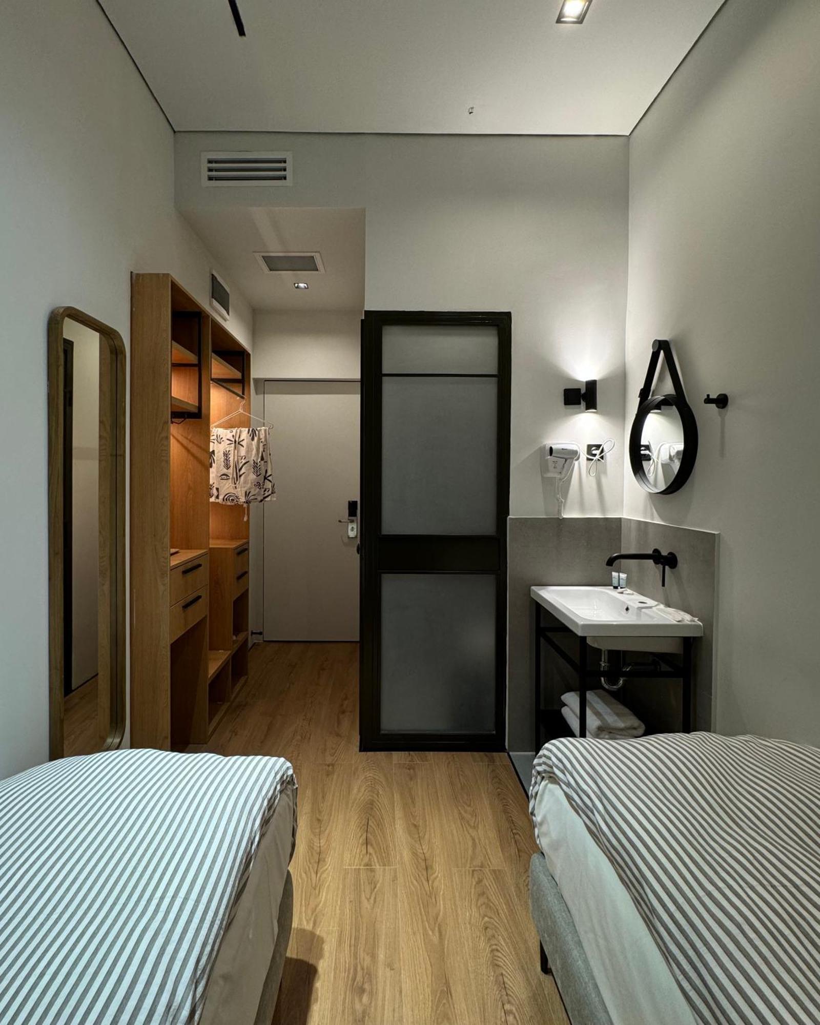 Mosh Mosh Boutique Hotel Alma-Ata Exteriör bild