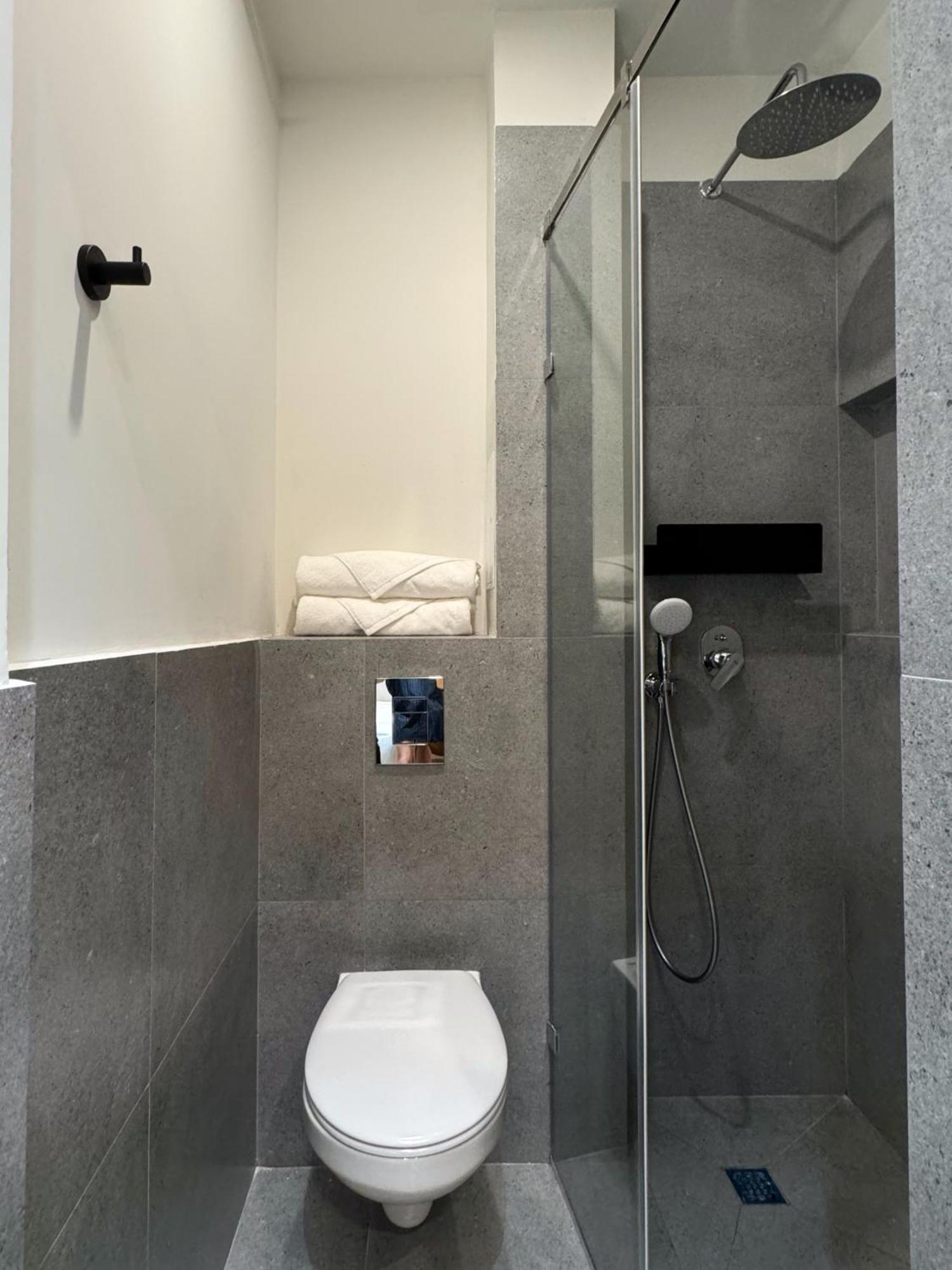 Mosh Mosh Boutique Hotel Alma-Ata Exteriör bild